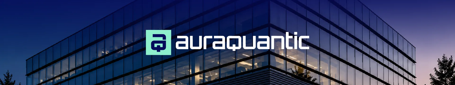Equipo ejecutando la plataforma BPMS AuraQuantic en Ecuador con el partner Lidsus